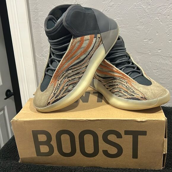 🔥🔥 Adidas Yeezy QNTM Flash orange basketball shoes with OG Box Men Sz 12 - EUC - Picture 1 of 12